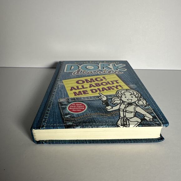 Dork Diaries OMG!: All About Me Diary! - Hardcover - GOOD - Picture 4 of 7